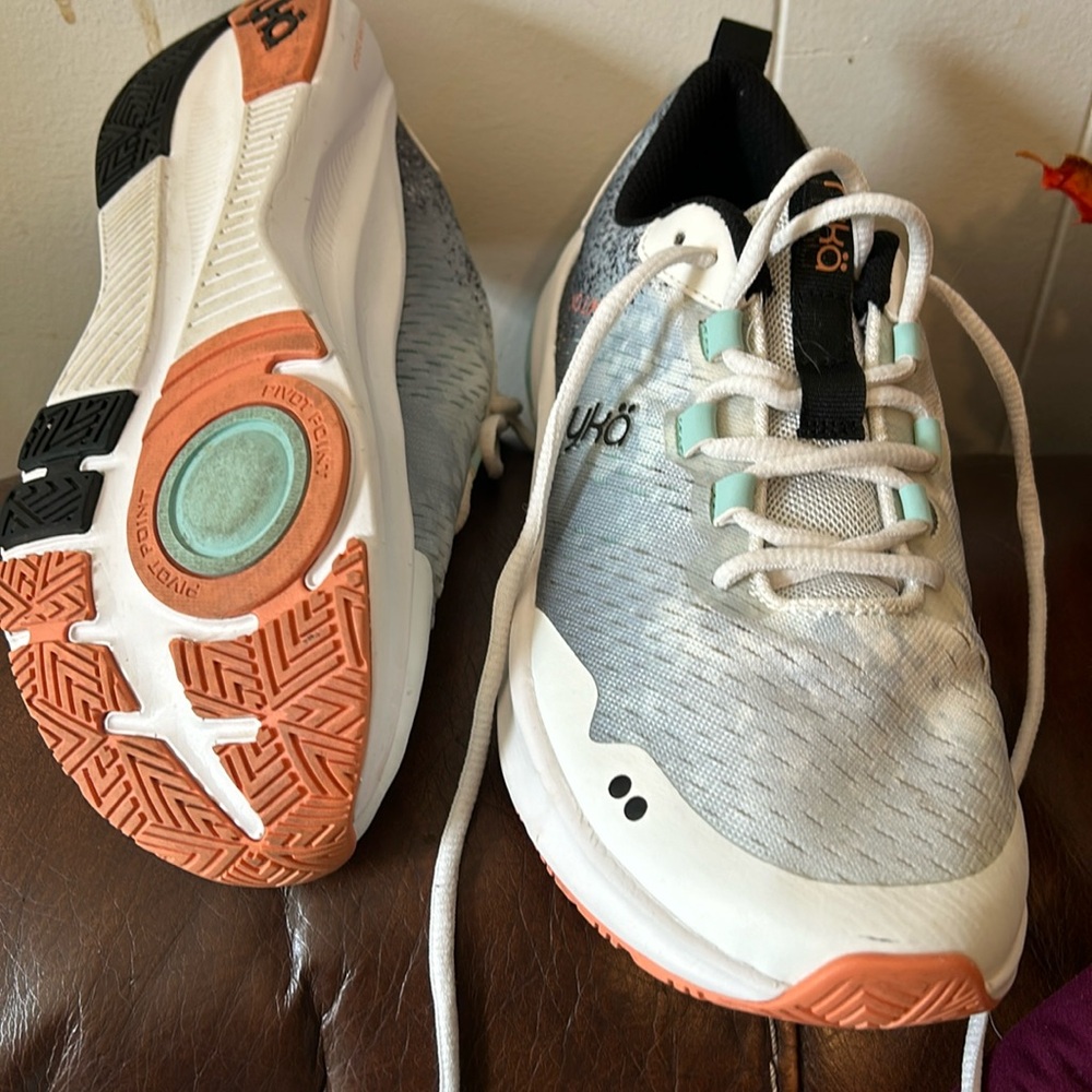 Wore once Rykä tennis shoes. Dog friendly may have dog hair.